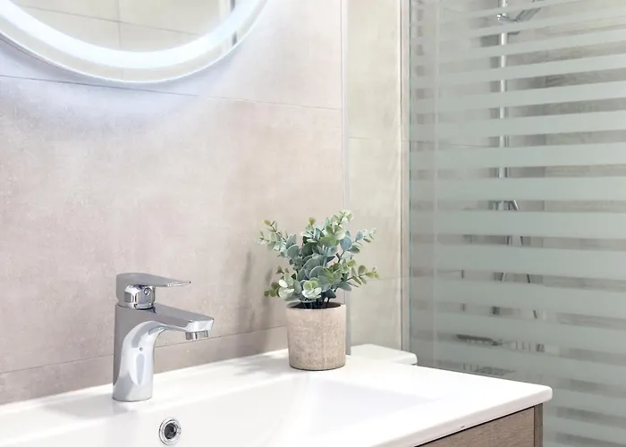 Hanami Avenida De España Mountain View 5h Estepona